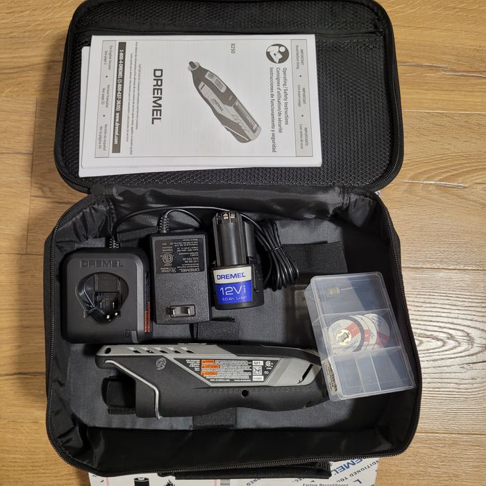 Dremel 8250 із безщітковим двиг Гравер Дремель (Factory Reconditioned)