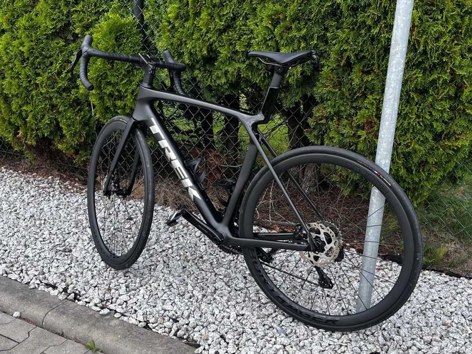 Rower szosowy TREK Madone SL6 gen.8 (Manteki elektroniczne Di2)2025 r.