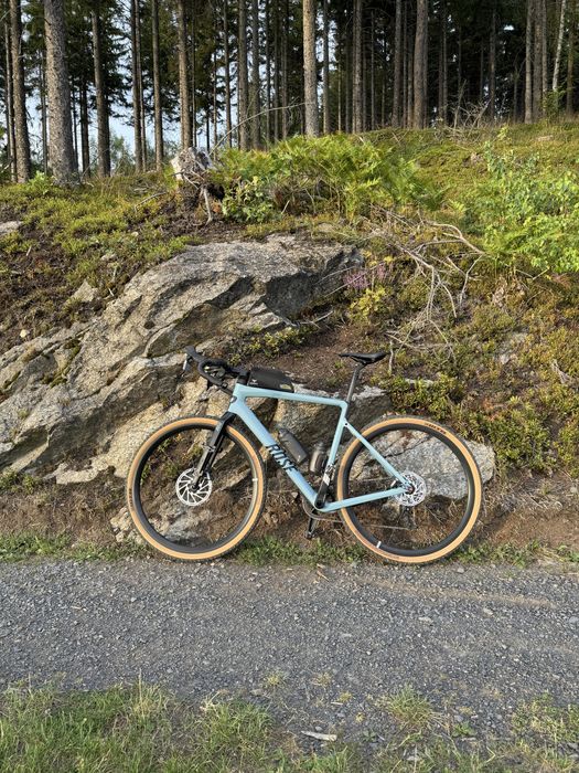 Rose backroad 57 karbon fizik PPF tubeless kier. karbon ritchey