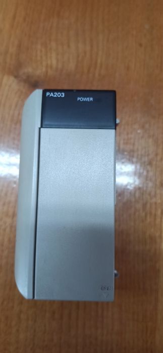 Fonte de alimentação autómato CQM1 OMRON CQM1-PA203