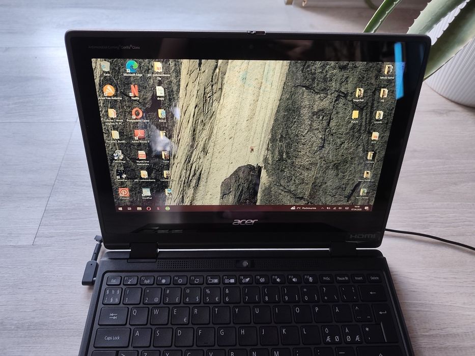Netbook ACER  funkcja tabletu