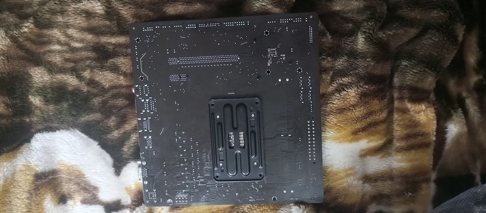 Gigabyte A620M S2H
