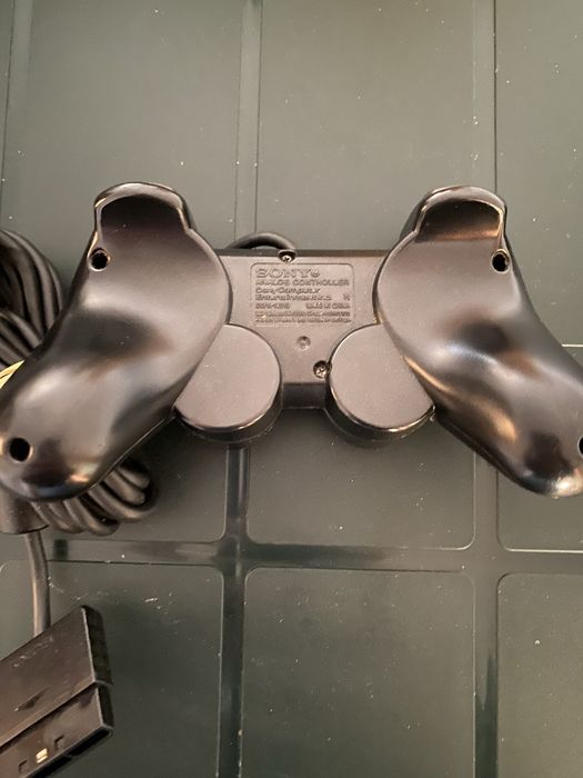 Comando para a PlayStation 2 (não está 100% funcional)