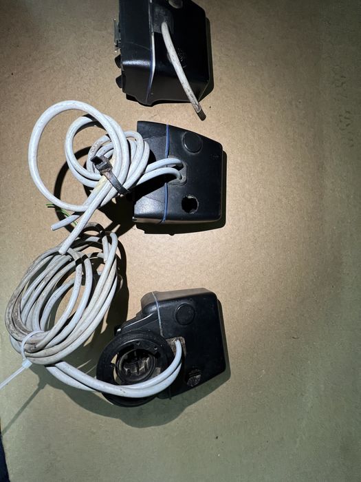 Pulsatory elektryczne do dojarki / hali udojowej Alfa Laval / DeLaval