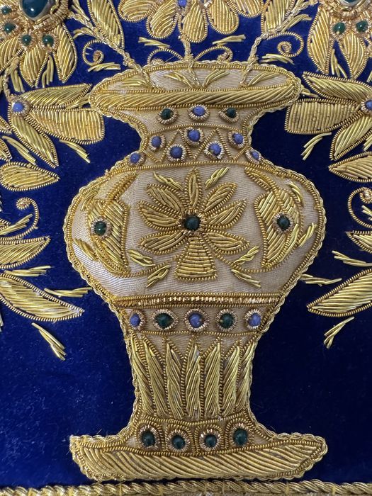 Декоративне панно в техніці Zardozi (золотна вишивка)