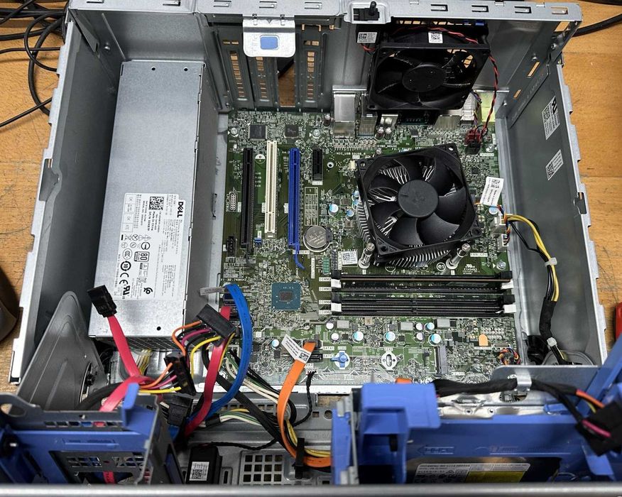 Dell OptiPlex 7050/ Intel I3-6100/ 8 GB DDR4/ ssd HDD / HDMI /DP