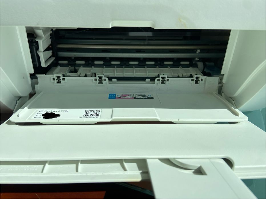 Impressora HP DeskJet 2700e