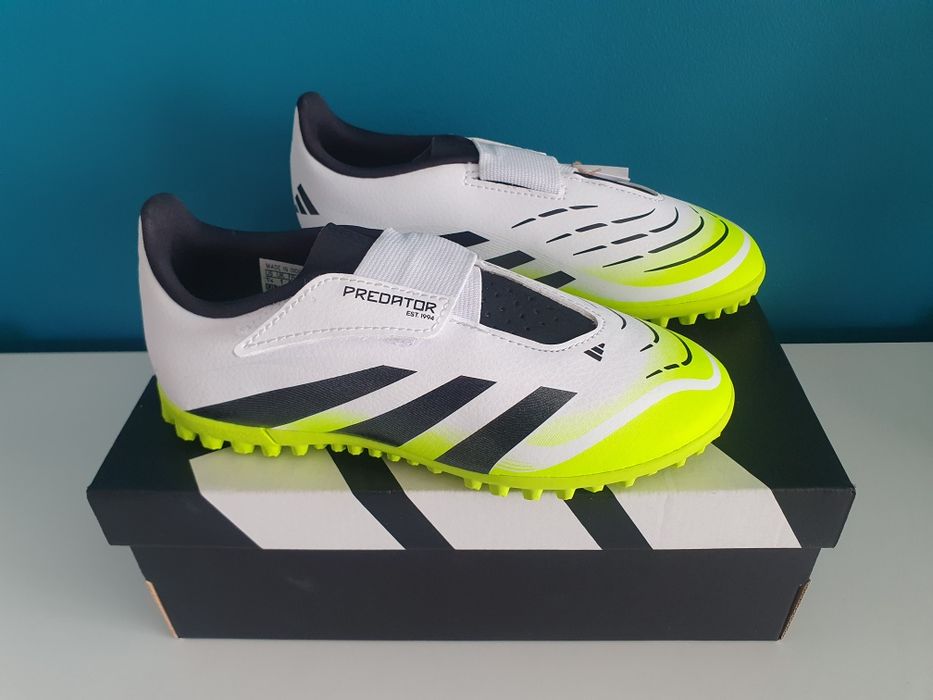 Adidas PREDATOR Club Vel TF J roz.33