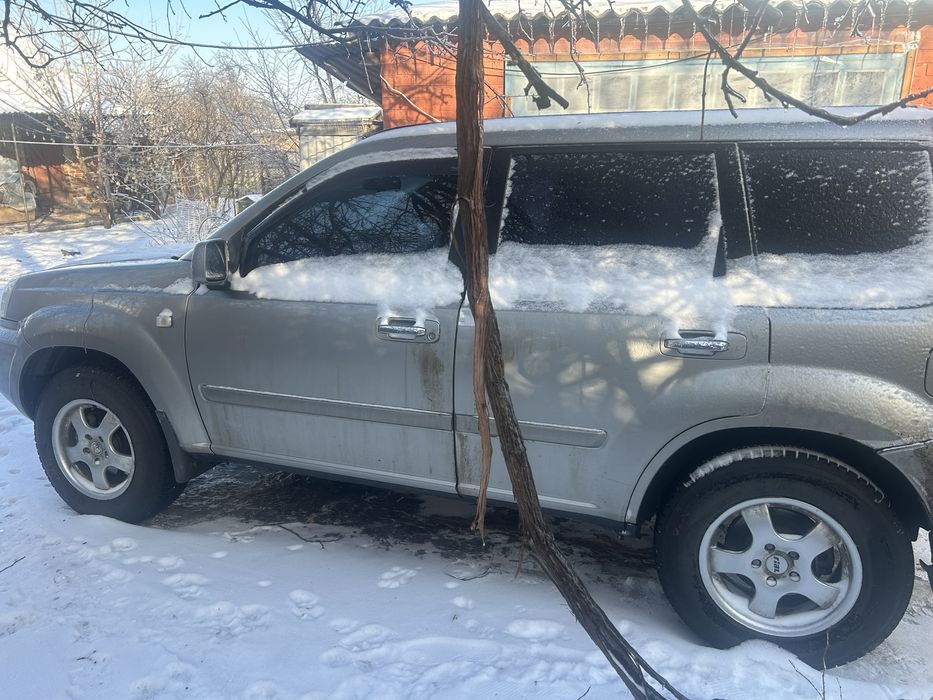 Nissan xtrail t30