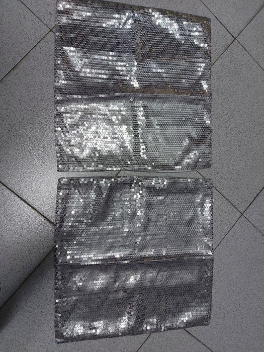 Almofadas cinza prateadas