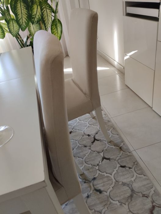 Vendo 4 Cadeiras Estofadas – 10€ Cada!