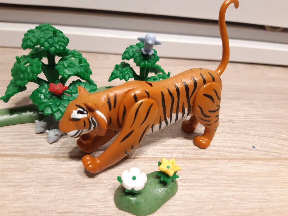 Playmobil tygrys myszki drzewa kwaiatki