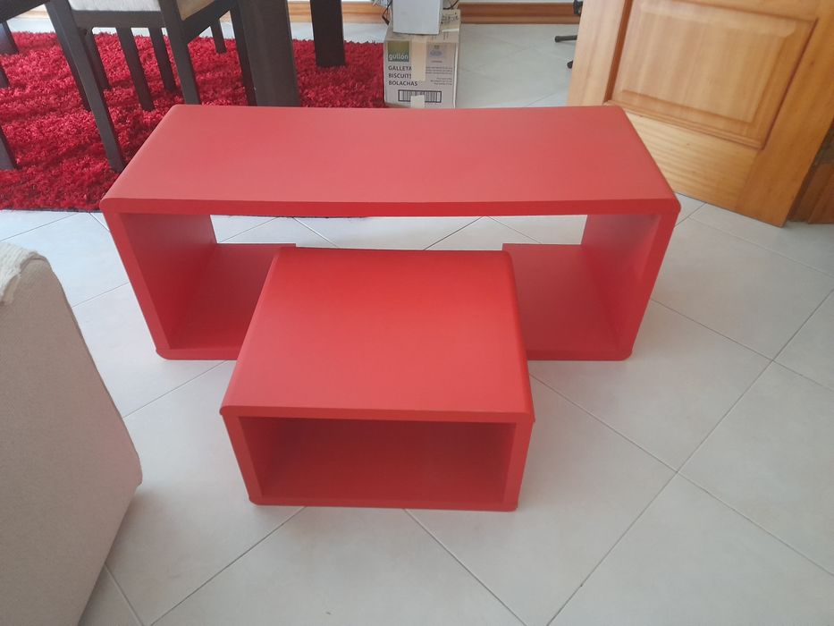 Red Coffee Table64740381083009120