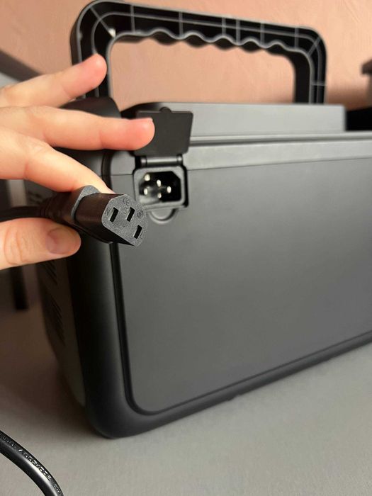 Oukitel P800 (800W/512Wh) LiFePO4: Швидка зарядка 1 год. В наявності!