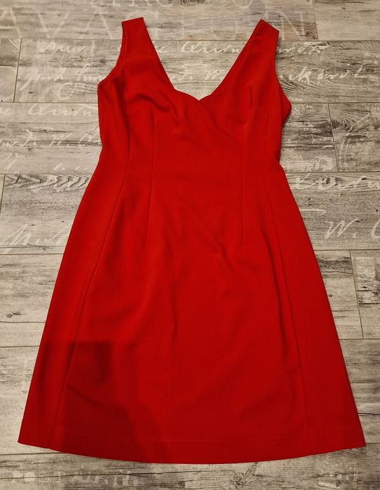 Sukienka czerwona r.40
