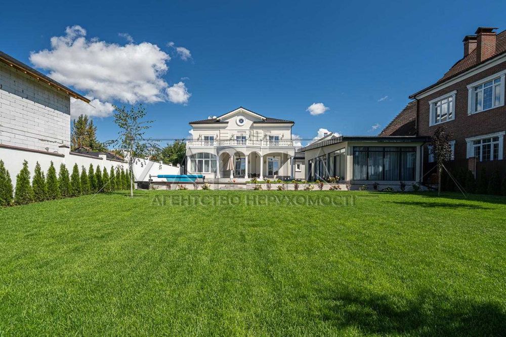 РОЗКІШНИЙ Будинок ГАРНИЙ РЕМОНТ 750м2 Крюківщина 20 соток Озеро Ліс