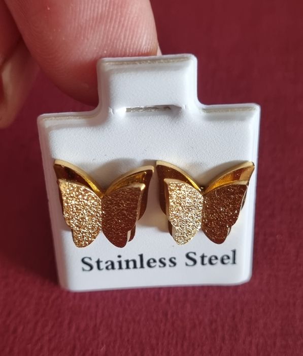 Brinquinhos borboletas douradas 3D, em aço.