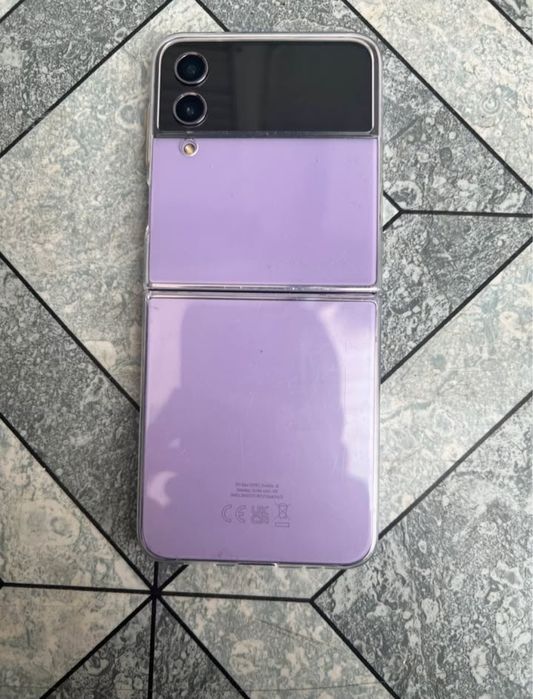 Samsung Z Flip 4 128 gb
