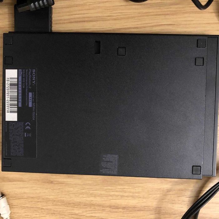 PlayStation 2 - em bom estado