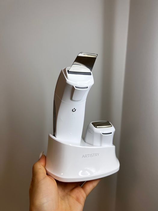 Artistry™ Dermasonic Прилад (ціна договорна)