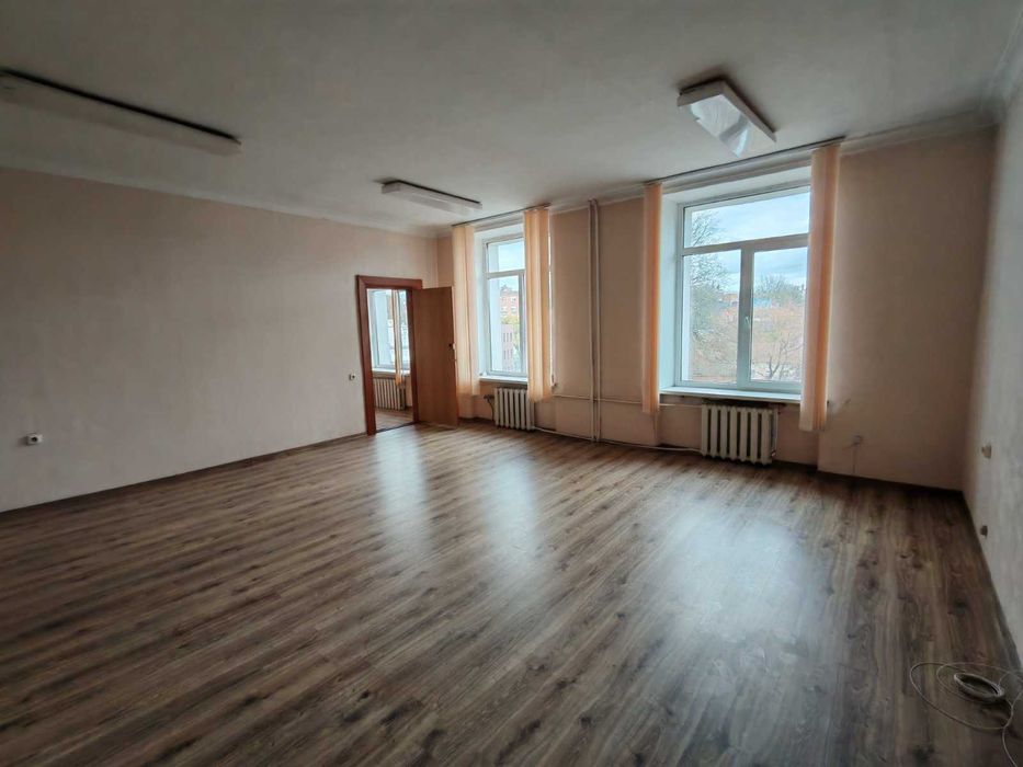 Оренда офісних приміщень Центр (3725)