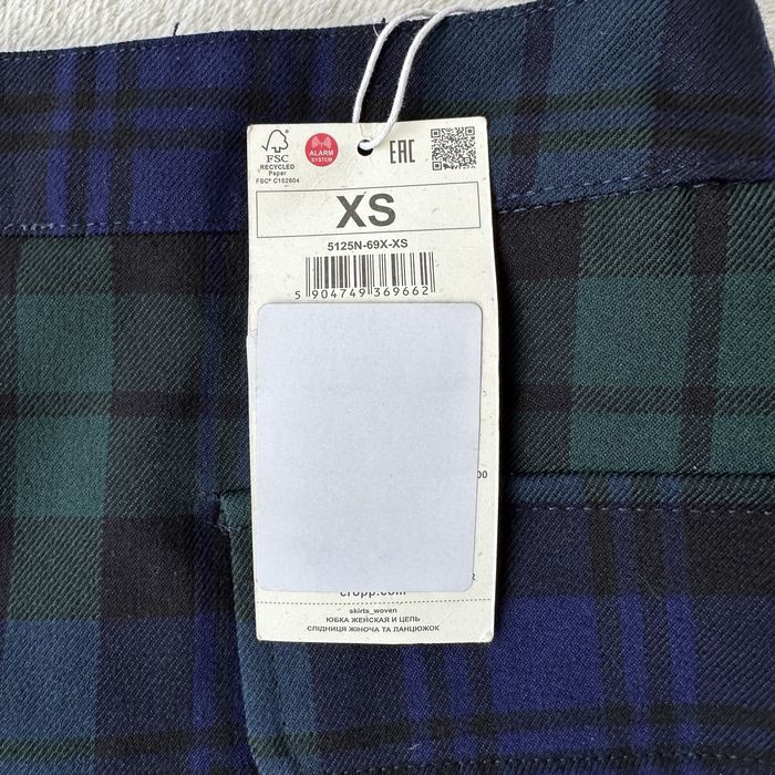 Картата мініспідниця Cropp XS