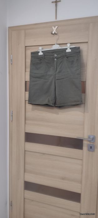 Spodenki khaki damskie
