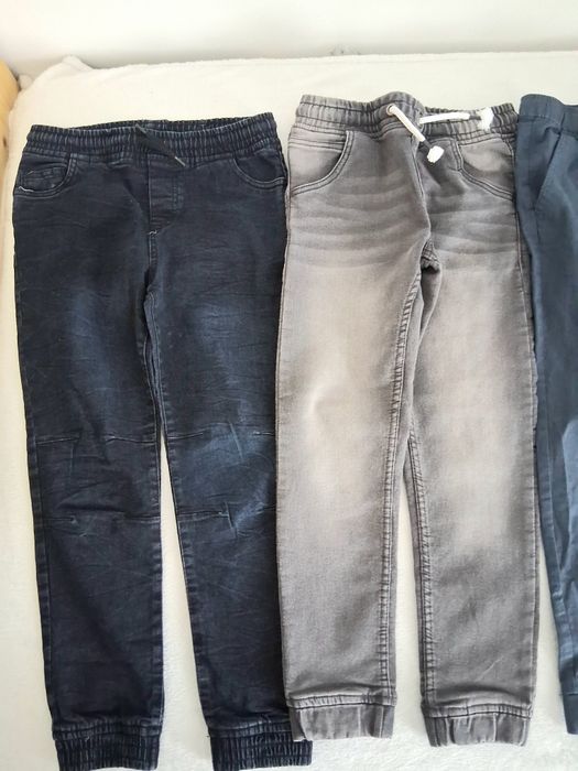 4 x spodnie chłopięce 134 joggery jeansowe