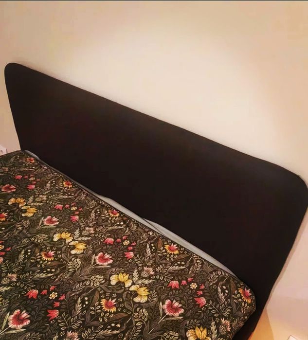 Cama casal + colchão * Desocupar*
