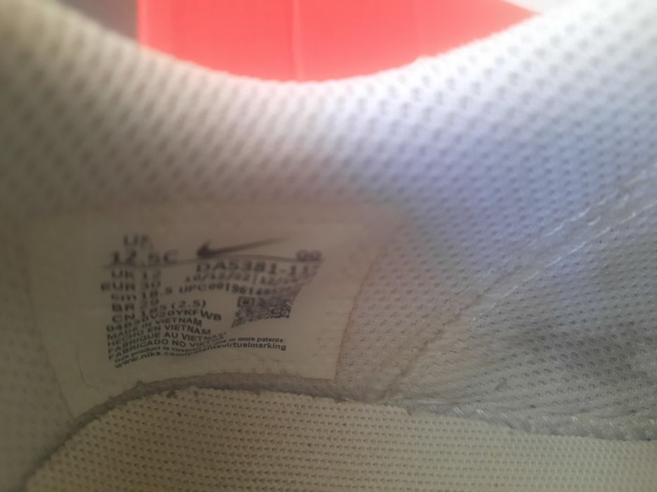 Продам дитячи  кеди для дівчинки Nike