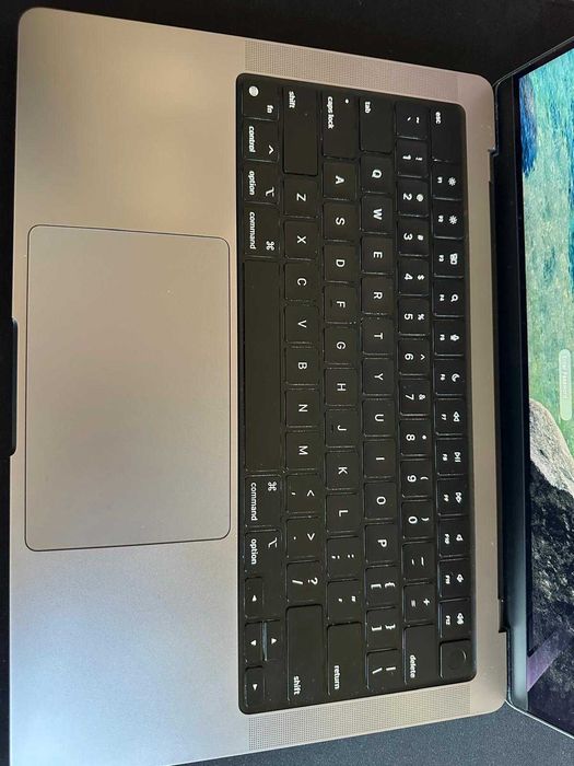 MacBook Pro 14' M2 16GB 512GB (2023)