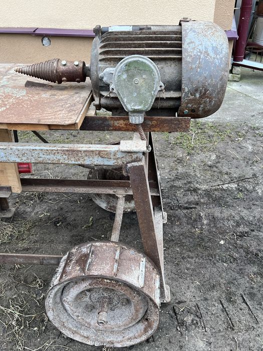 Продам конусний дровокол 5,5 КВт