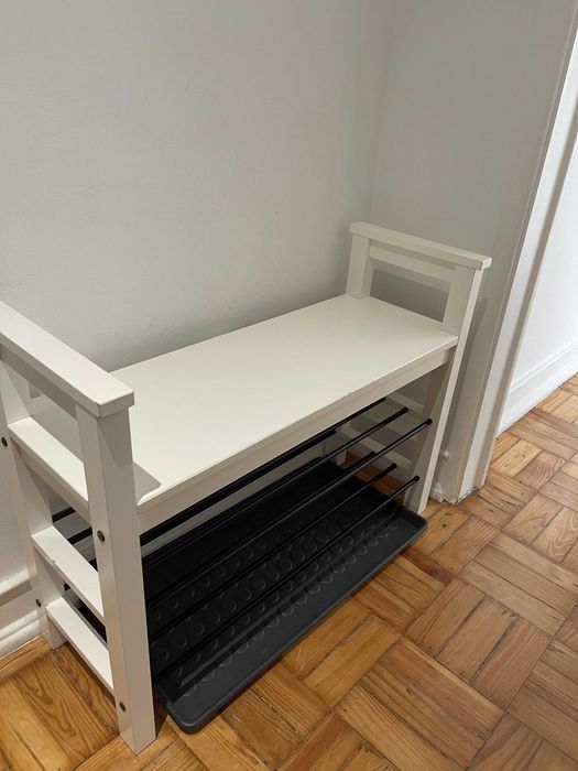 IKEA TJUSIG banco e cabideiro
