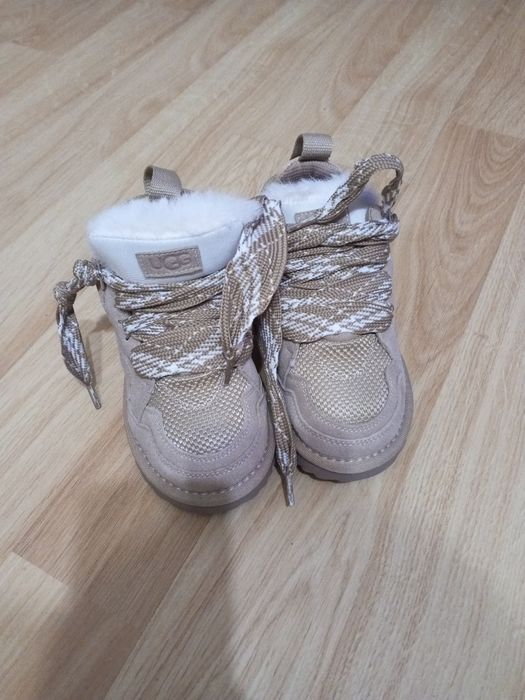 Продаються дитячі весняні кросівки, розмір 34, по собівартості