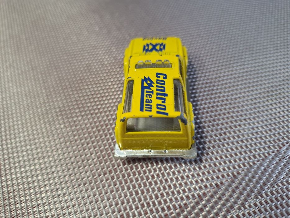 Model samochodu skala 1:64
