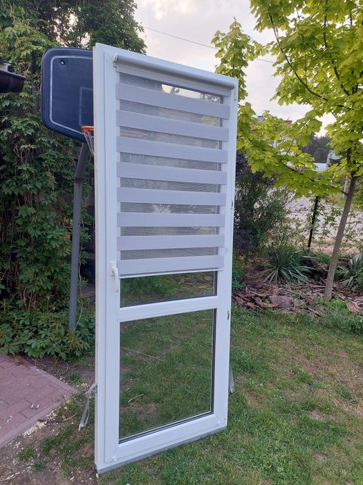 Okno pcv 86 x219