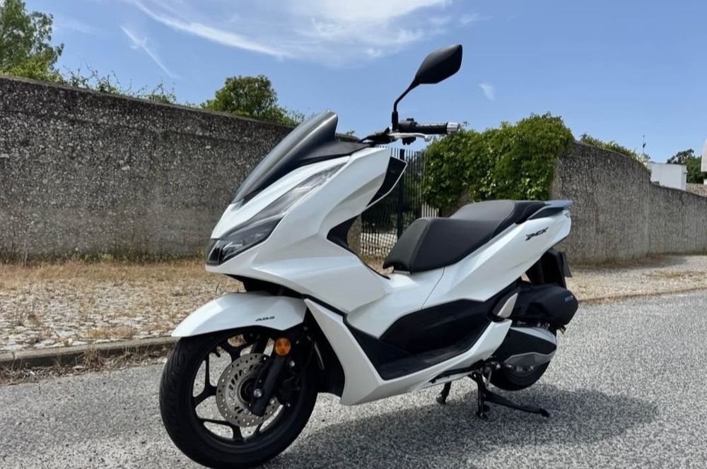 Honda pcx 125 ano 2024