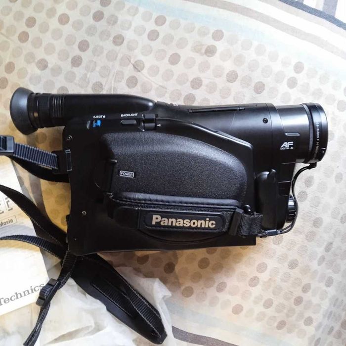 Камера Panasonik NV-RX1EGV, Япония