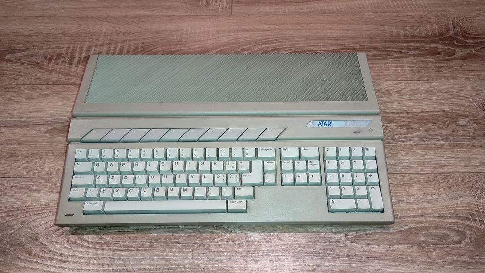 Atari 1040 STF Red LED