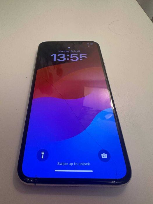 Apple iPhone XS Max 64GB Silver / Srebrny - Pęknięta szybka, Bateria 79%