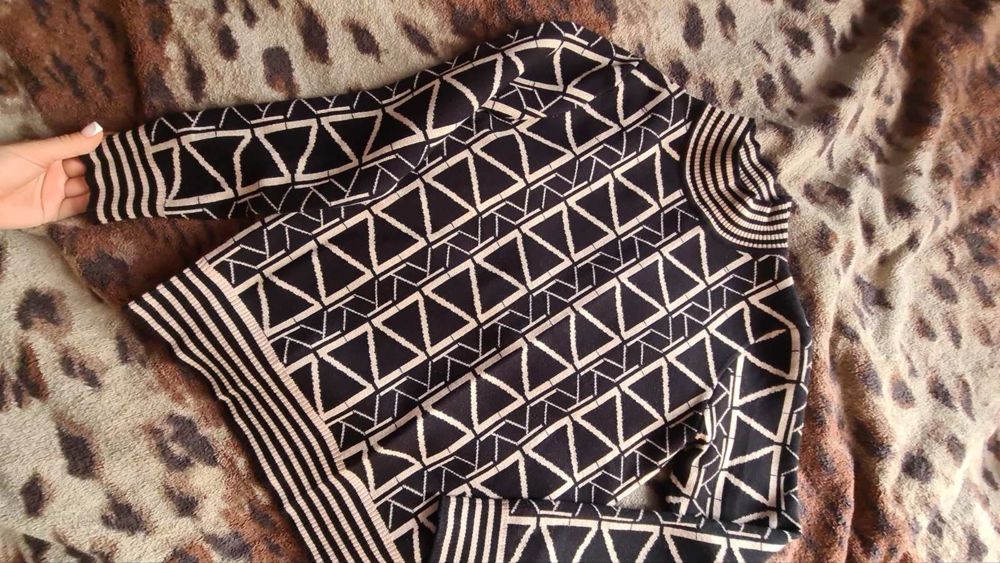 Свитер,светр теплий