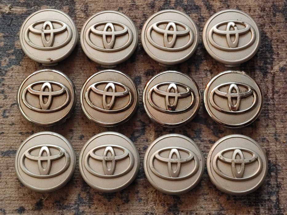 Dekielki alufelgi Toyota 57mm x 53mm oryginal na sztuki
