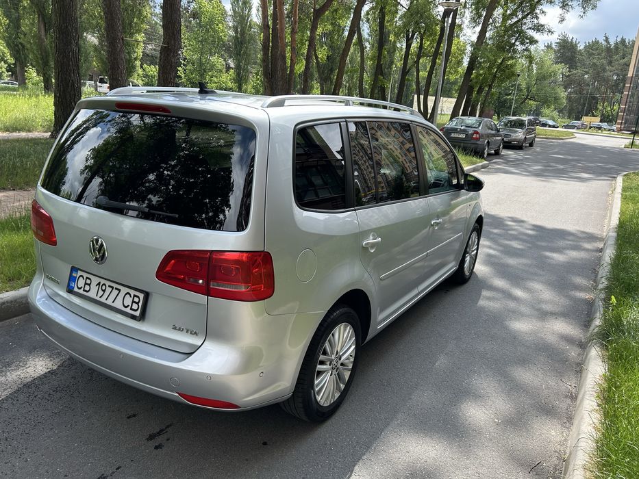 Volkswagen touran 2015 2.0 tdi автомат