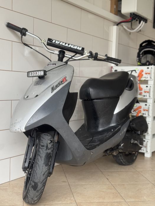 Скутер suzuki lets 2