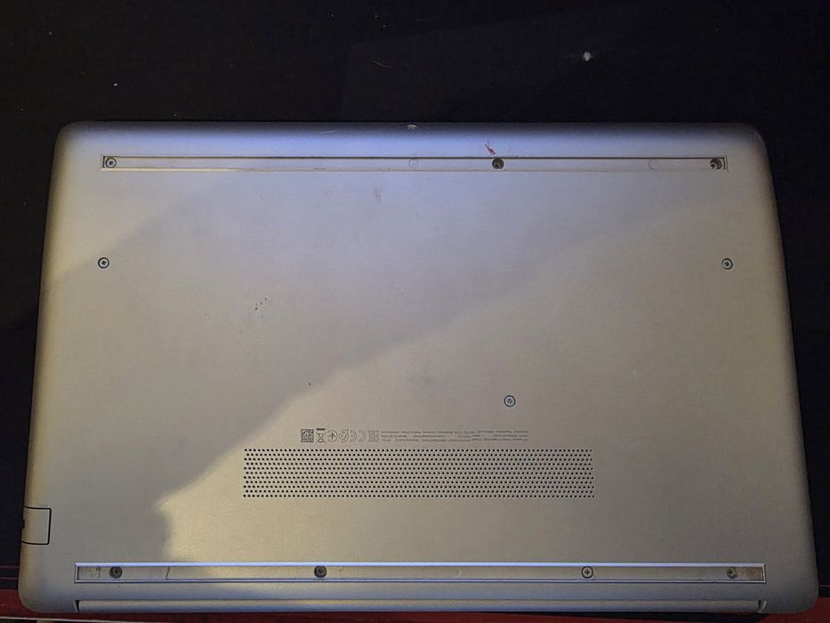 Portatil hp 15-da0033np