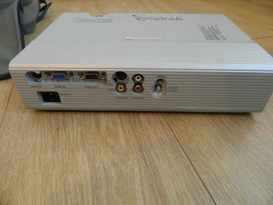 Projektor Panasonic PT-LB10E