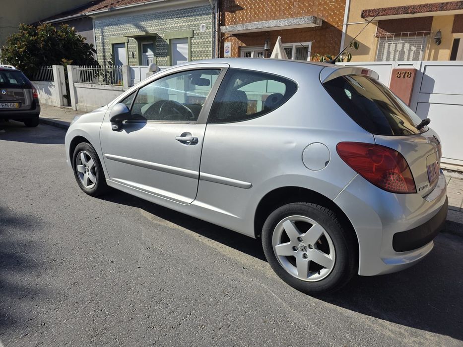 Peugeut 207 1.4 sport