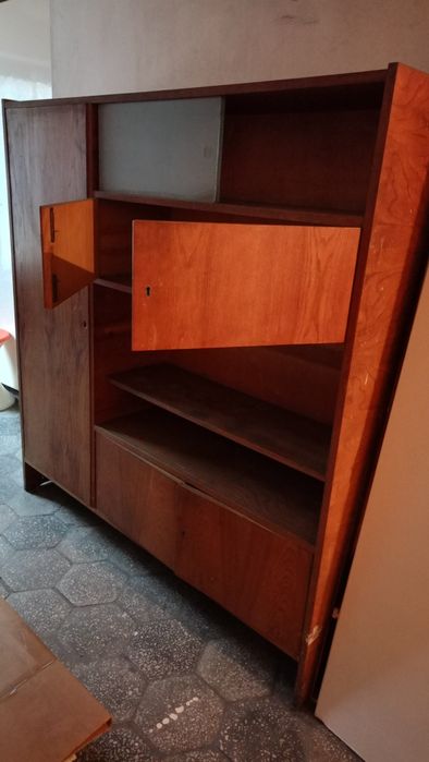 Szafa- biblioteczka na sprzedaż