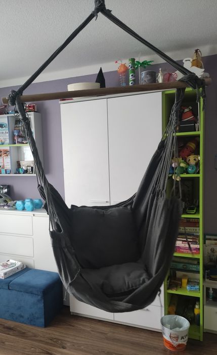 Krzesło brazylijskie szare z poduszkami i kieszonką