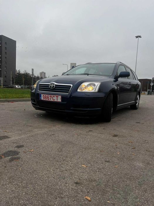 Toyota avensis 2005 2.0 дизель